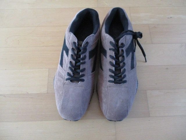 Beiger Sneakers Herren Gr.42