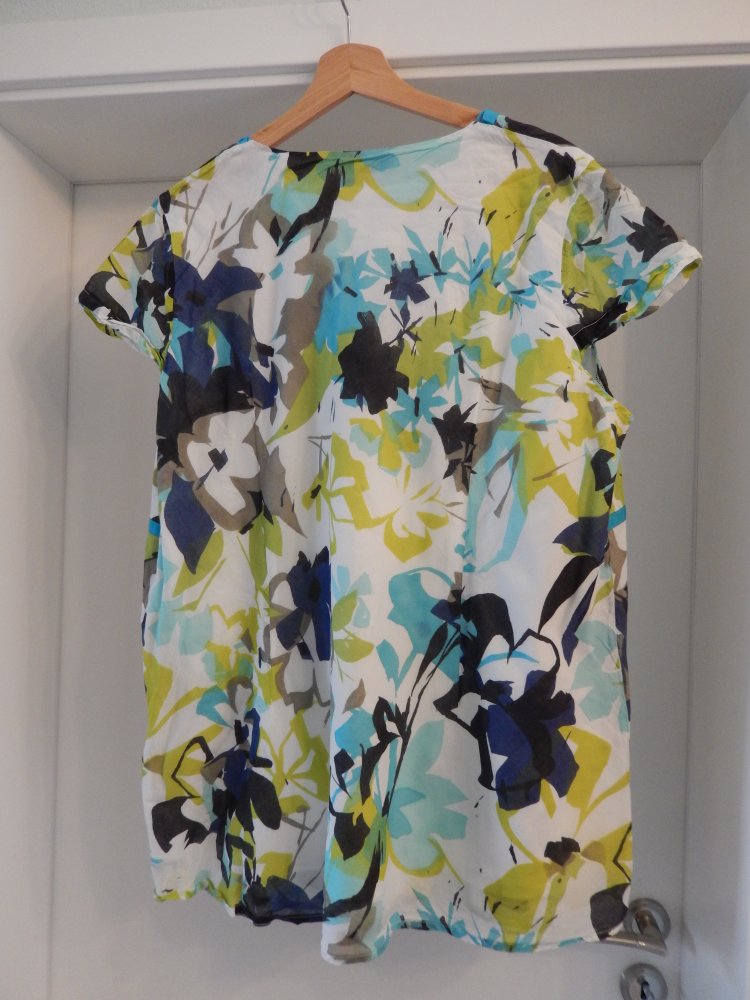 Bunt gemustertes Blusenshirt