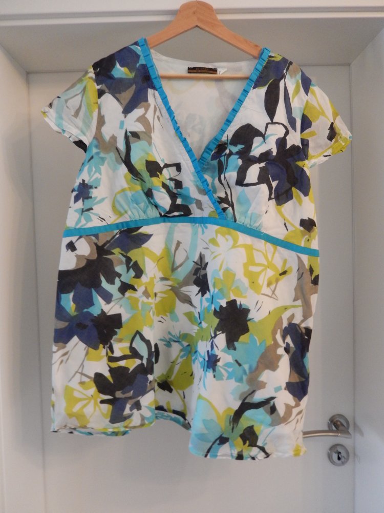 Bunt gemustertes Blusenshirt