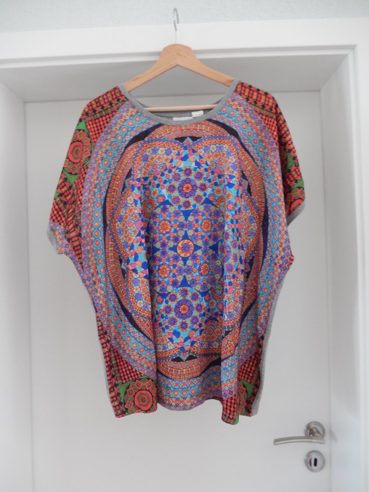 T-Shirt mit bedruckten Vorderteil