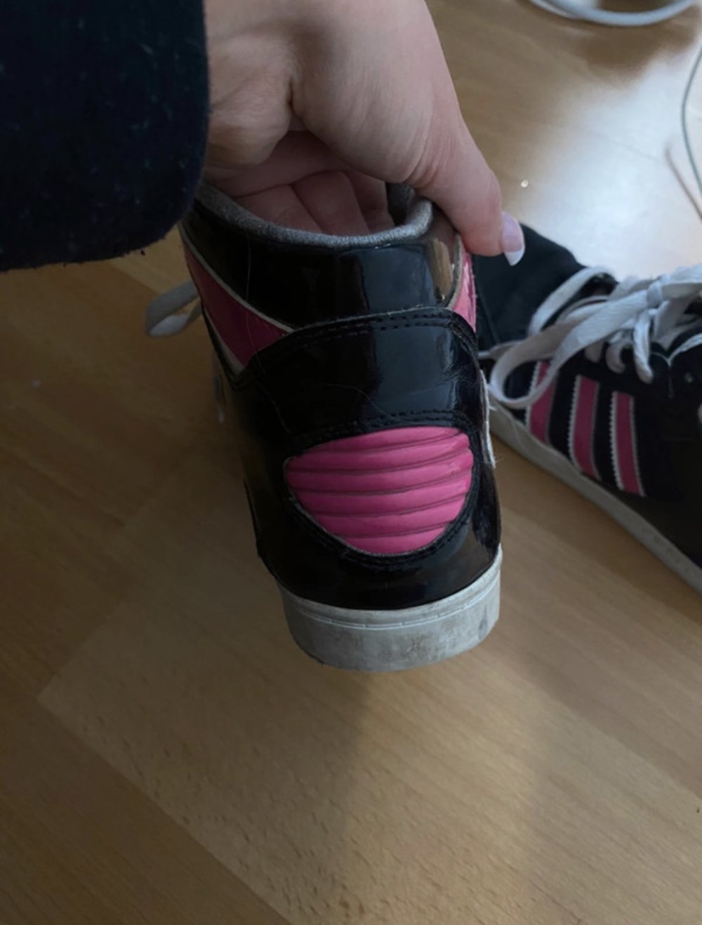 Adidas Originals schwarz pink