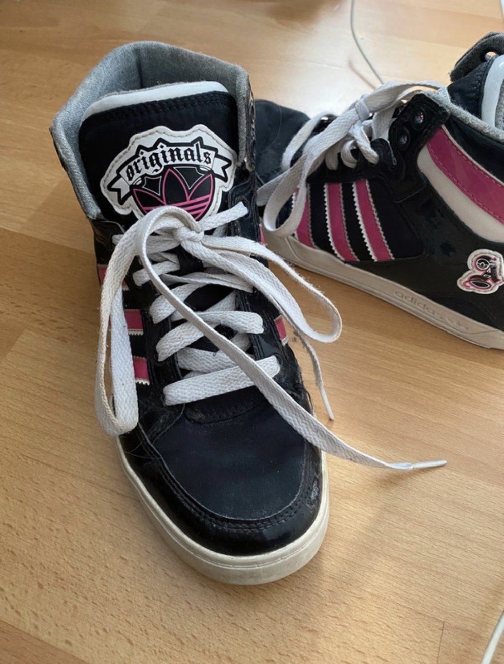 Adidas Originals schwarz pink