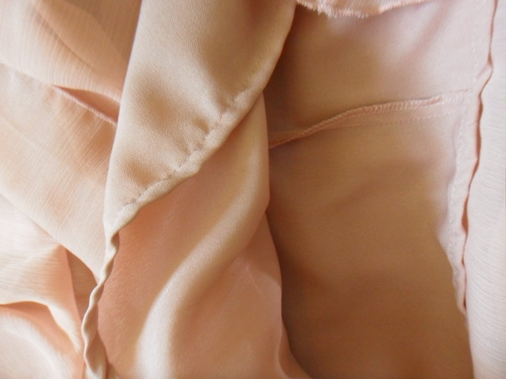 VERO MODA Kleid Volants Rüschen Plisse aktueller Look Rosa S 36 Abiball ansehn