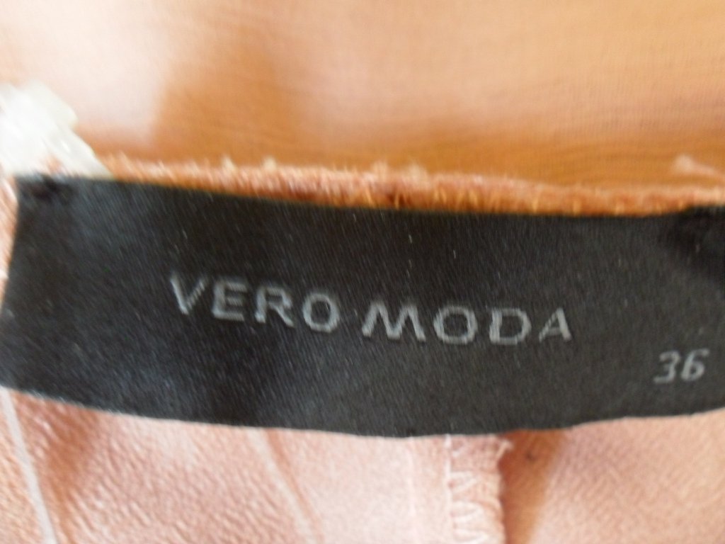 VERO MODA Kleid Volants Rüschen Plisse aktueller Look Rosa S 36 Abiball ansehn