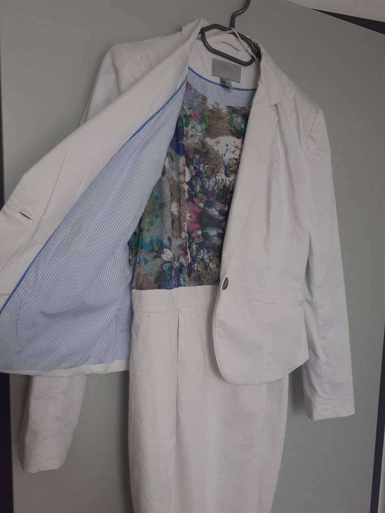 Kleid mit Blazer