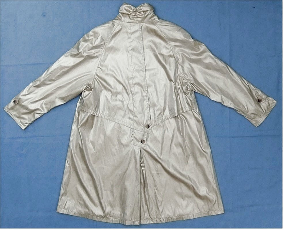 Trendline Classic Damenmantel mit rundum festen Überwurf - Größe 36 - Neusilberfarbig 