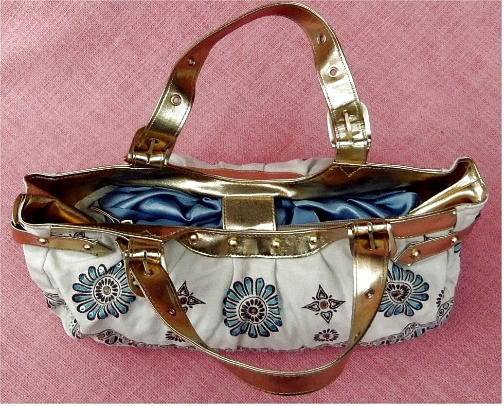 Damen-Handtasche aus Baumwoll-Stoff und Syntetik - Mit Applikationen 