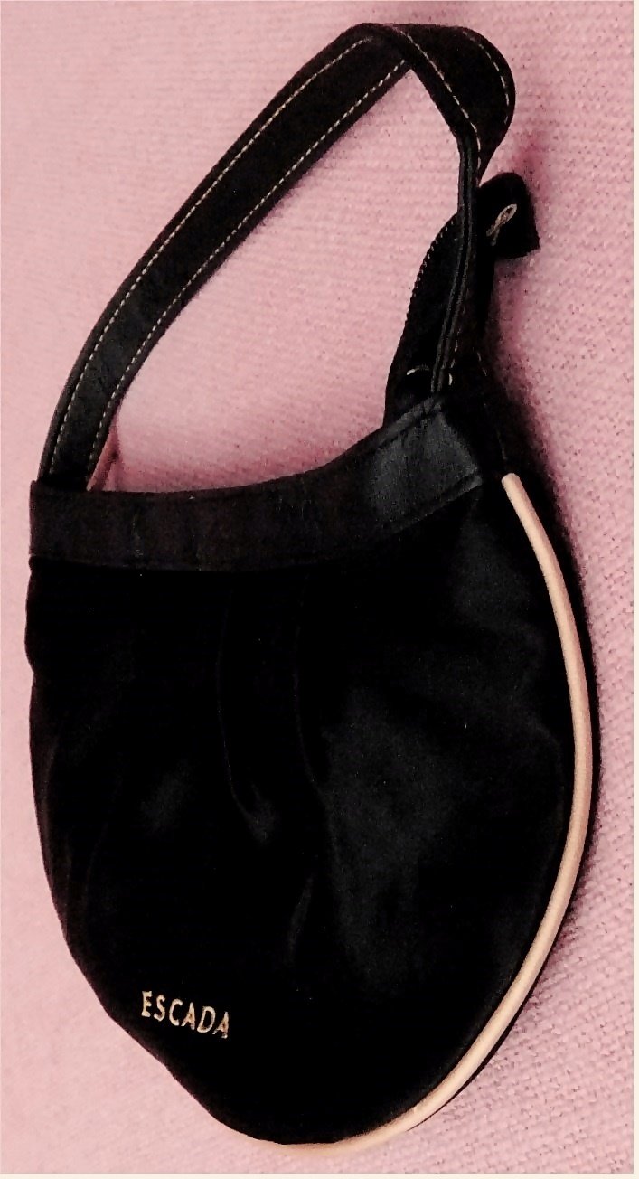 kleine Parfüm-Tasche  / Beauty Case von Escada - schwarz / innen goldfarbig - unbenutzt - wie neu