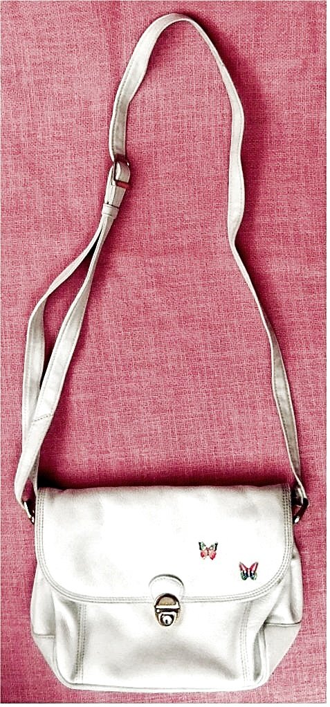 Picard Handtasche / Umhängetasche aus Leder - weiß mit Schmetterling-Applikation