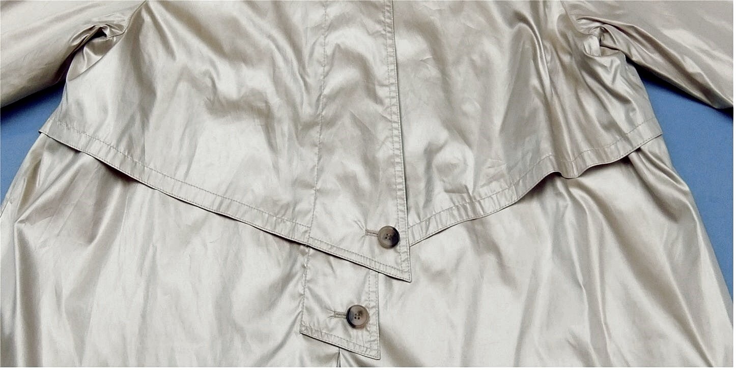 Trendline Classic Damenmantel mit rundum festen Überwurf - Größe 36 - Neusilberfarbig 