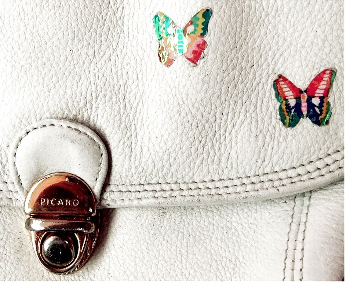 Picard Handtasche / Umhängetasche aus Leder - weiß mit Schmetterling-Applikation