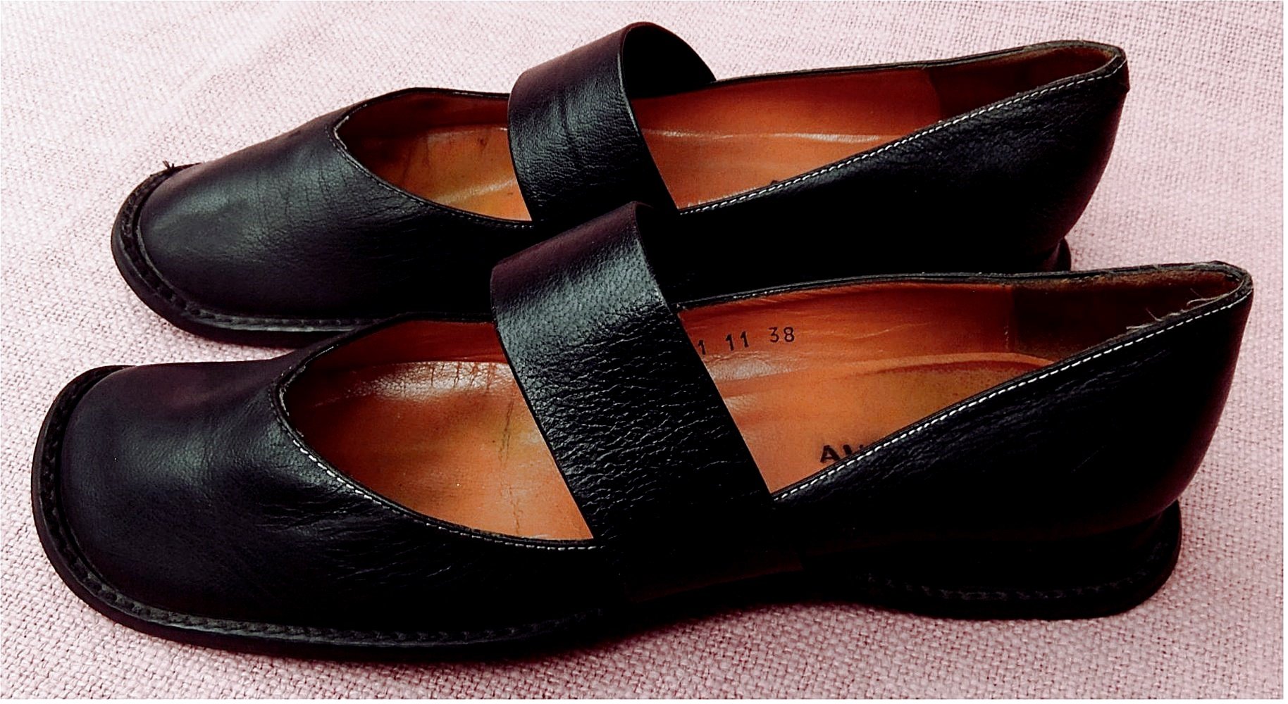 Damen-Schuhe von Audley London - Obermaterial Leder - Größe 38 - schwarz