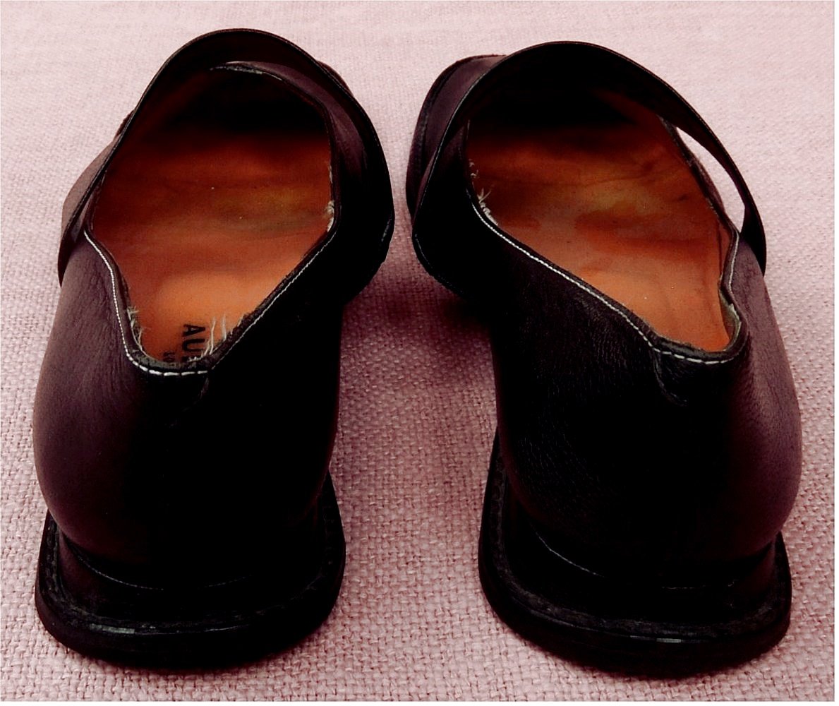 Damen-Schuhe von Audley London - Obermaterial Leder - Größe 38 - schwarz