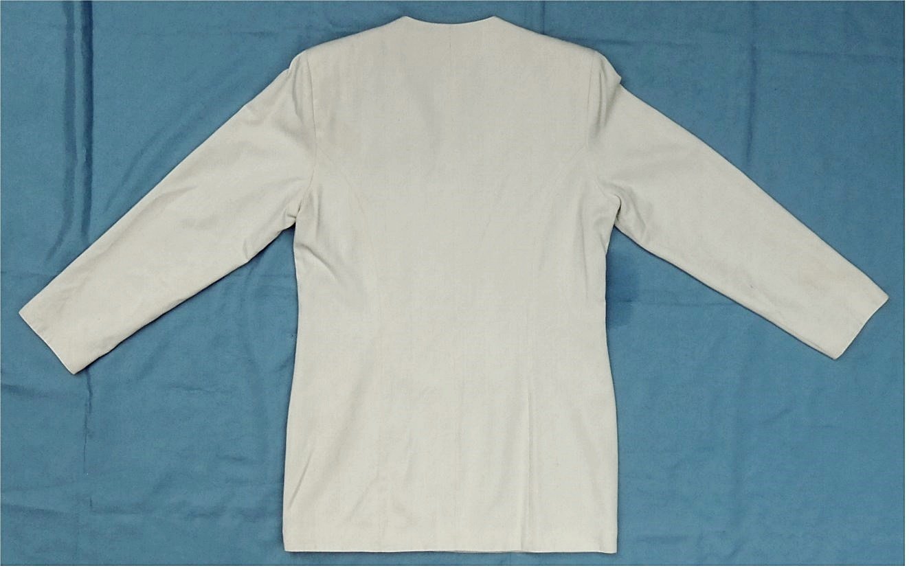 Damen Jacket / Jacke von cantus - Größe M - Im weißlich gräulich-grünlichen Stich