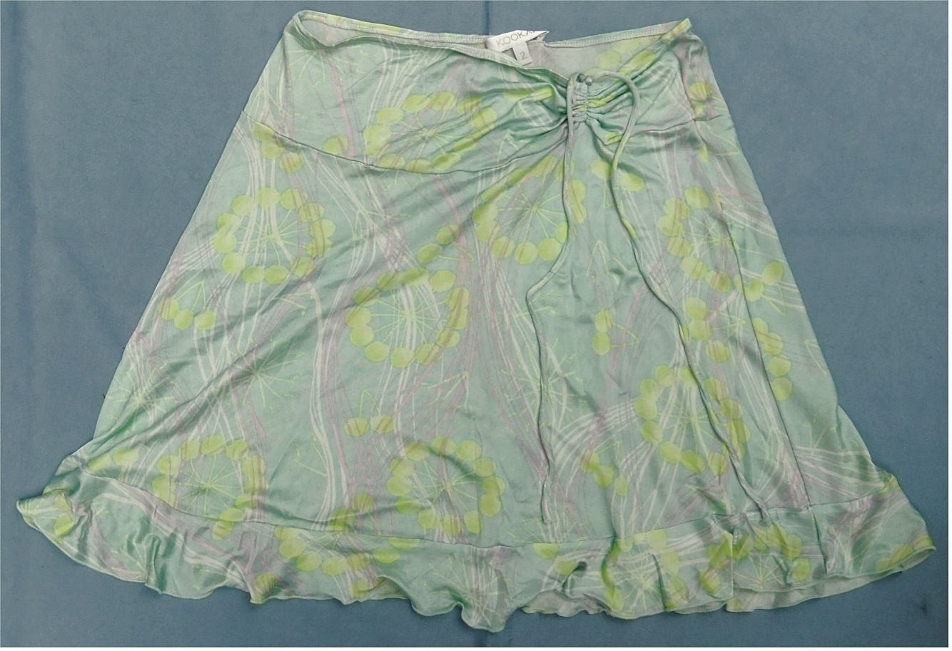 Top / Rock Kombination von Kookai - Größe 3 und 2 - grüngelb gemustert