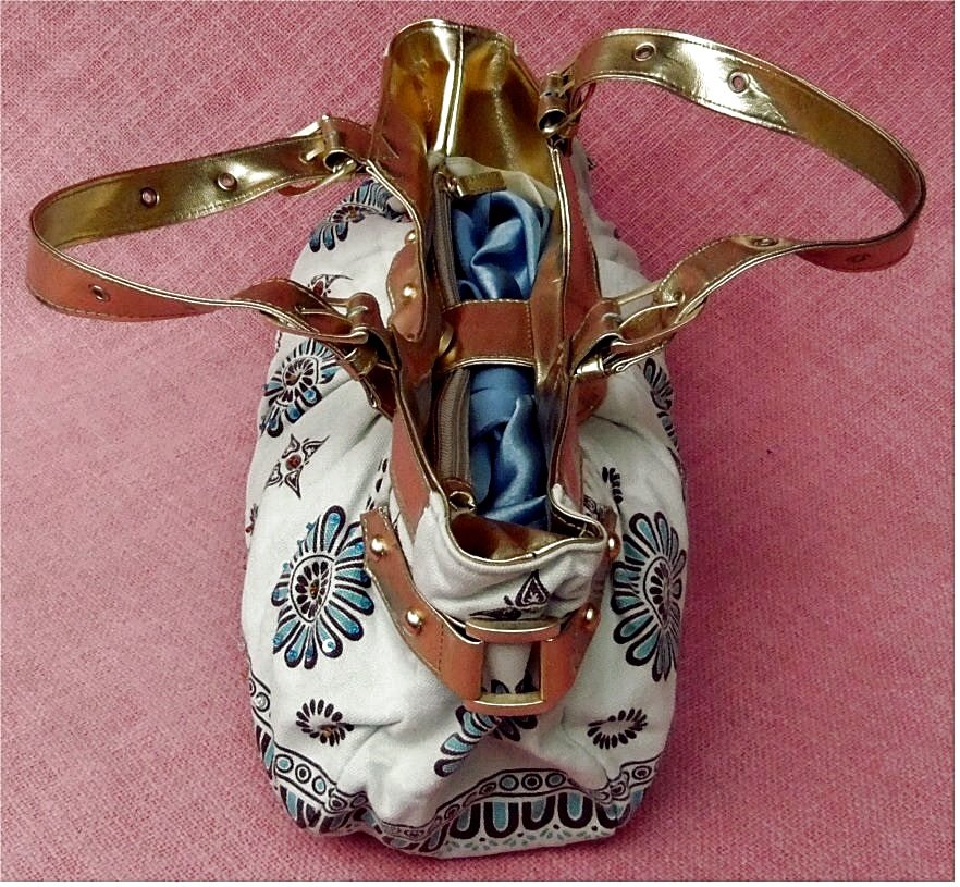 Damen-Handtasche aus Baumwoll-Stoff und Syntetik - Mit Applikationen 