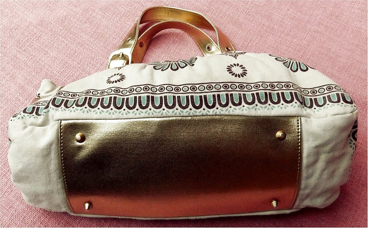 Damen-Handtasche aus Baumwoll-Stoff und Syntetik - Mit Applikationen 