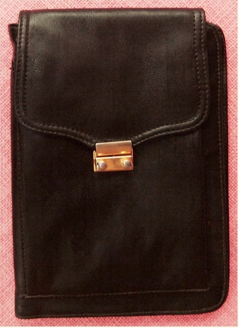 Herren-Tasche aus dunkelbraunem Kunstleder 