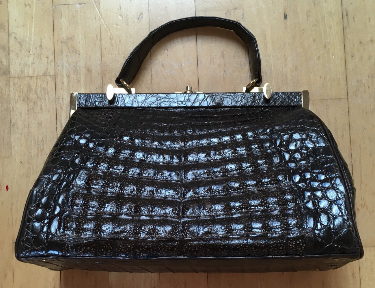 Original Vintage Handtasche (60er/70er), braun, echt Wildkrokodilleder