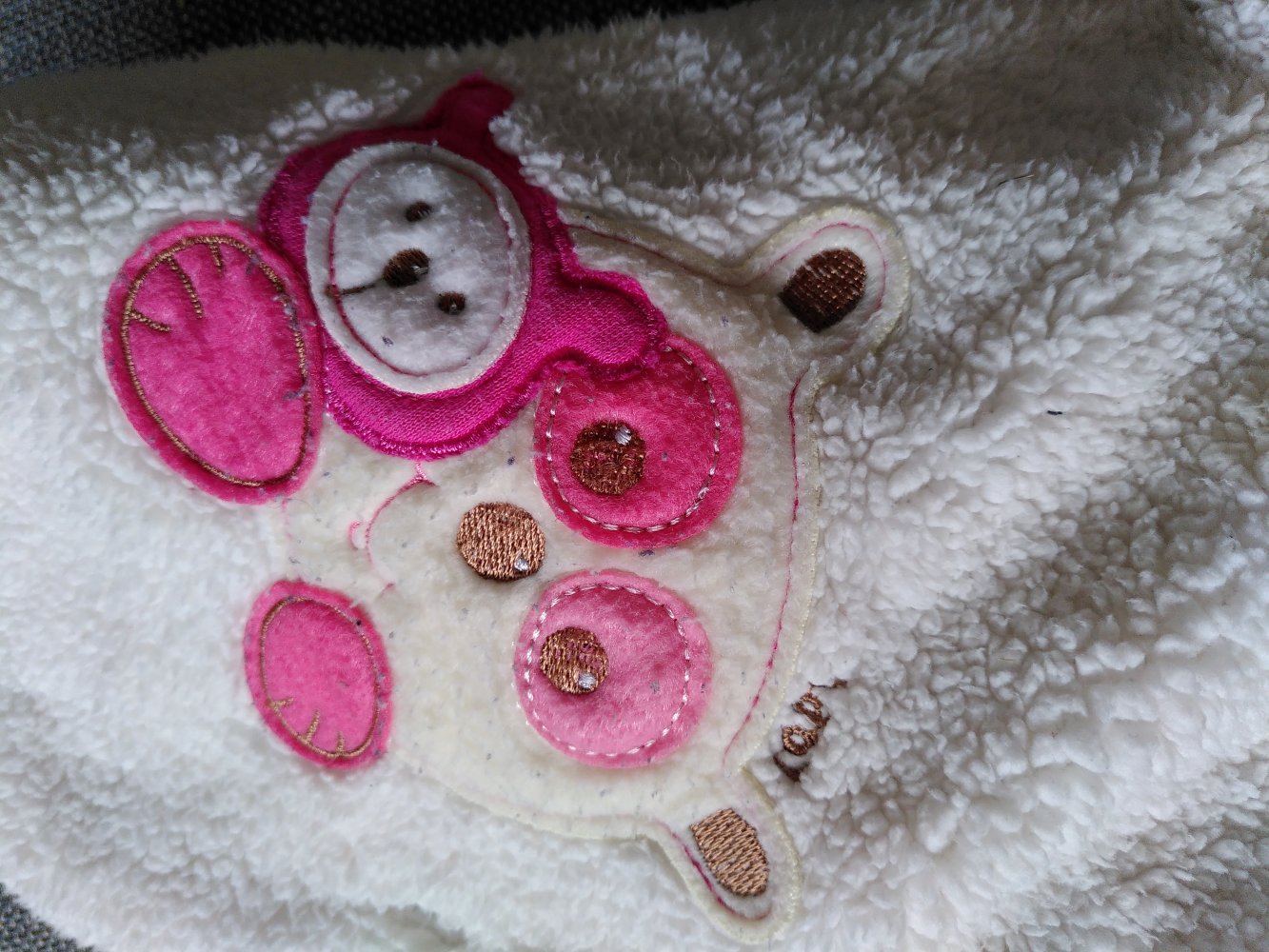 Kuschelige Teddyfelljacke mit Öhrchen Gr. 68