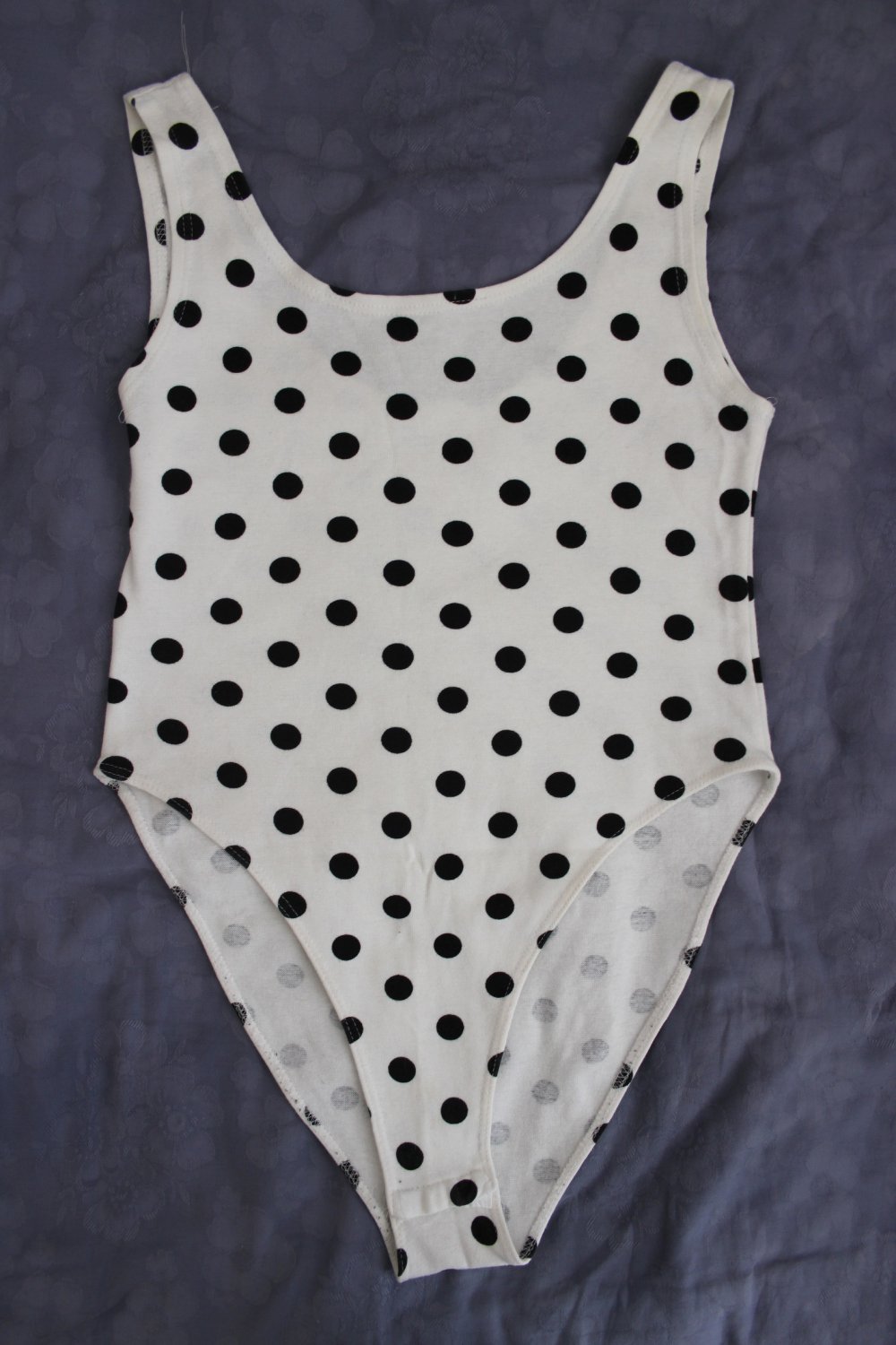 Stretchiger Pünktchenbody in Schwarz/Weiß *Vintage*