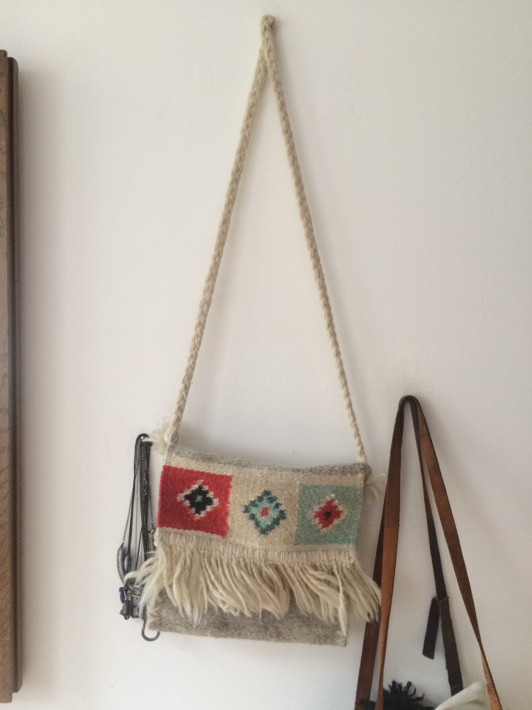 Robuste Umhängetasche mit Muster