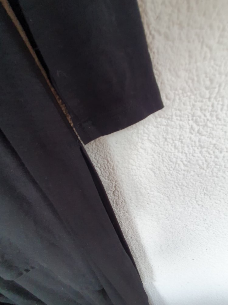 Schwarzes mehrlagiges Kleid aus Viskose Größe 34/36