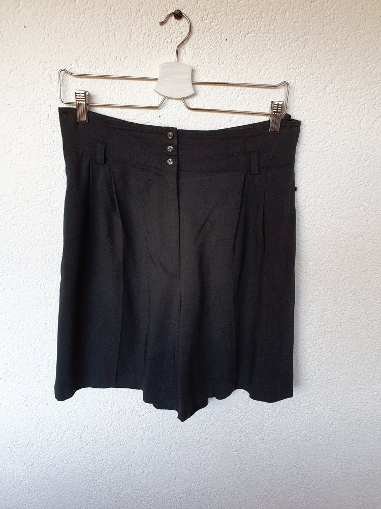 Schwarz-graue kurze Hose von Cartoon ca. Größe S