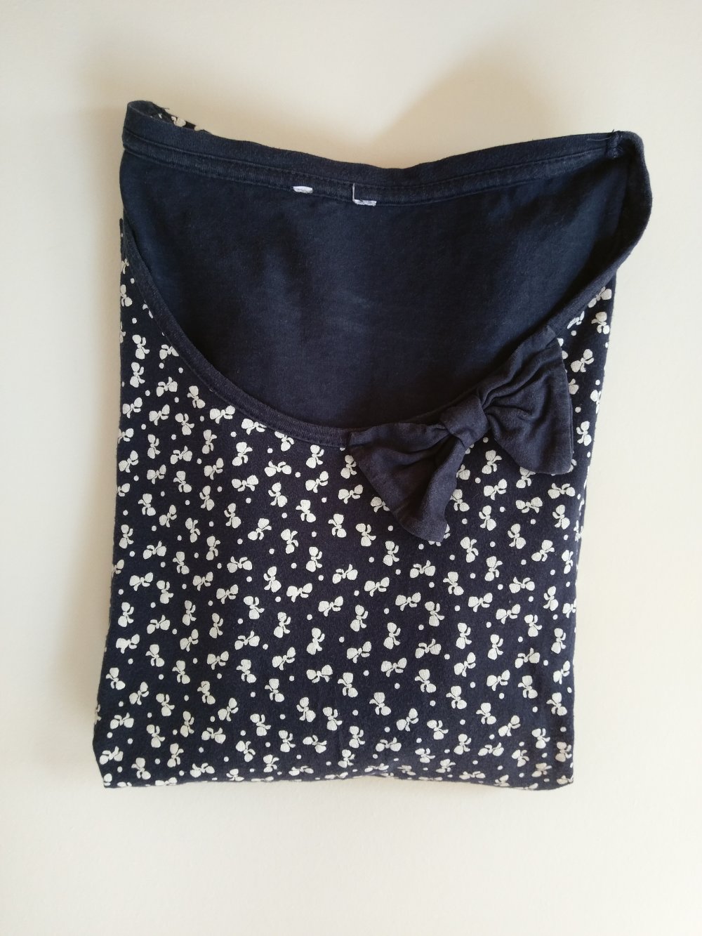 Oberteil mit Schleifenmuster ca. Größe S