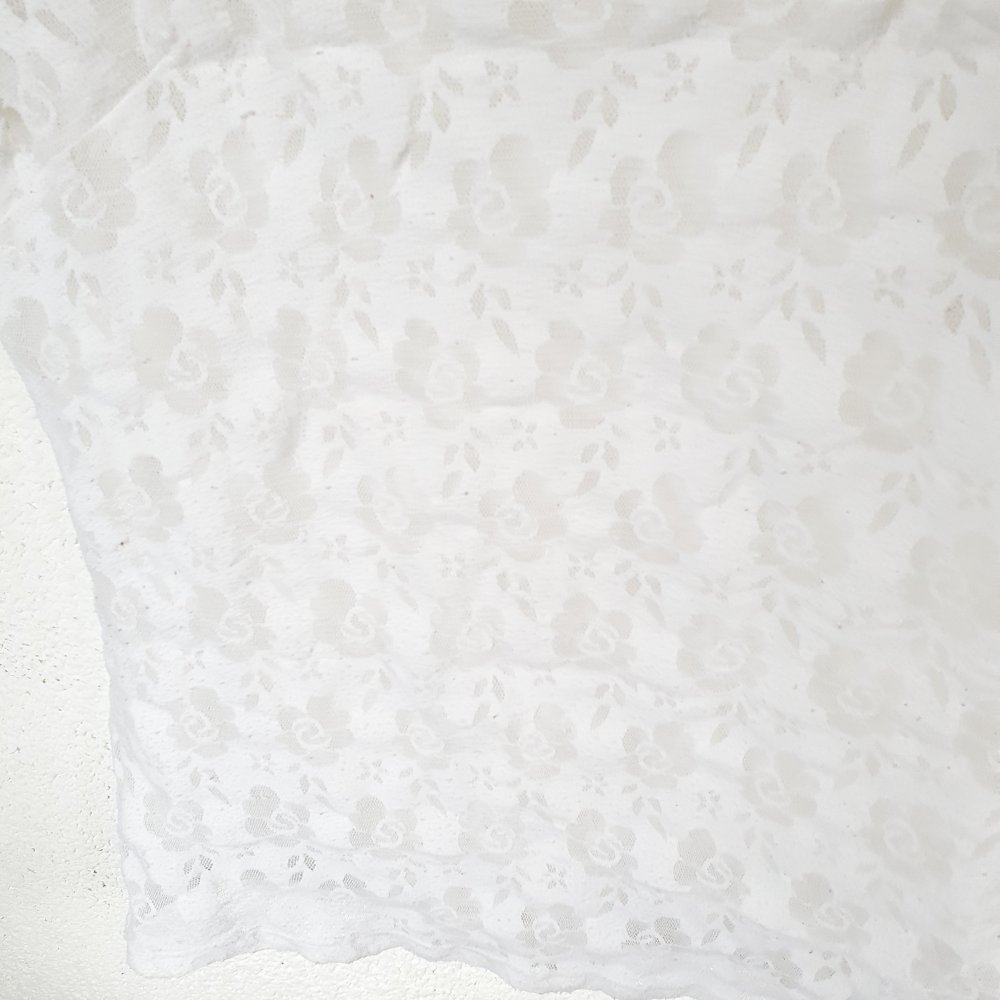 Weißes Top mit Blumenmuster Größe S