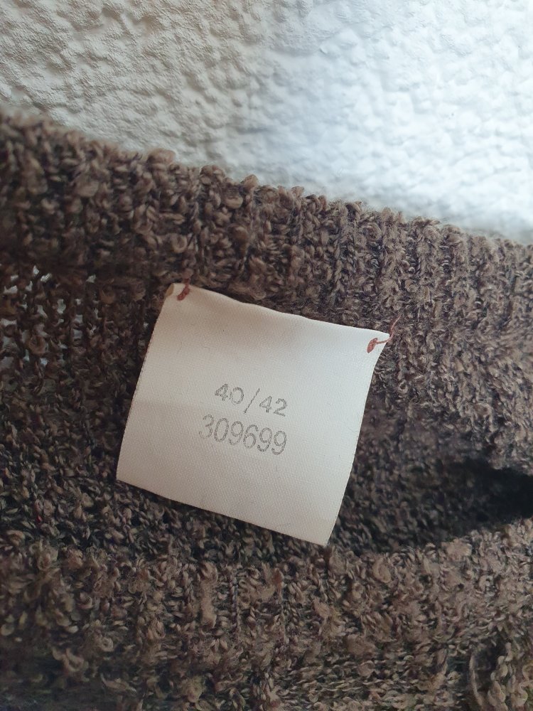 Brauner Pullover Größe 40/42