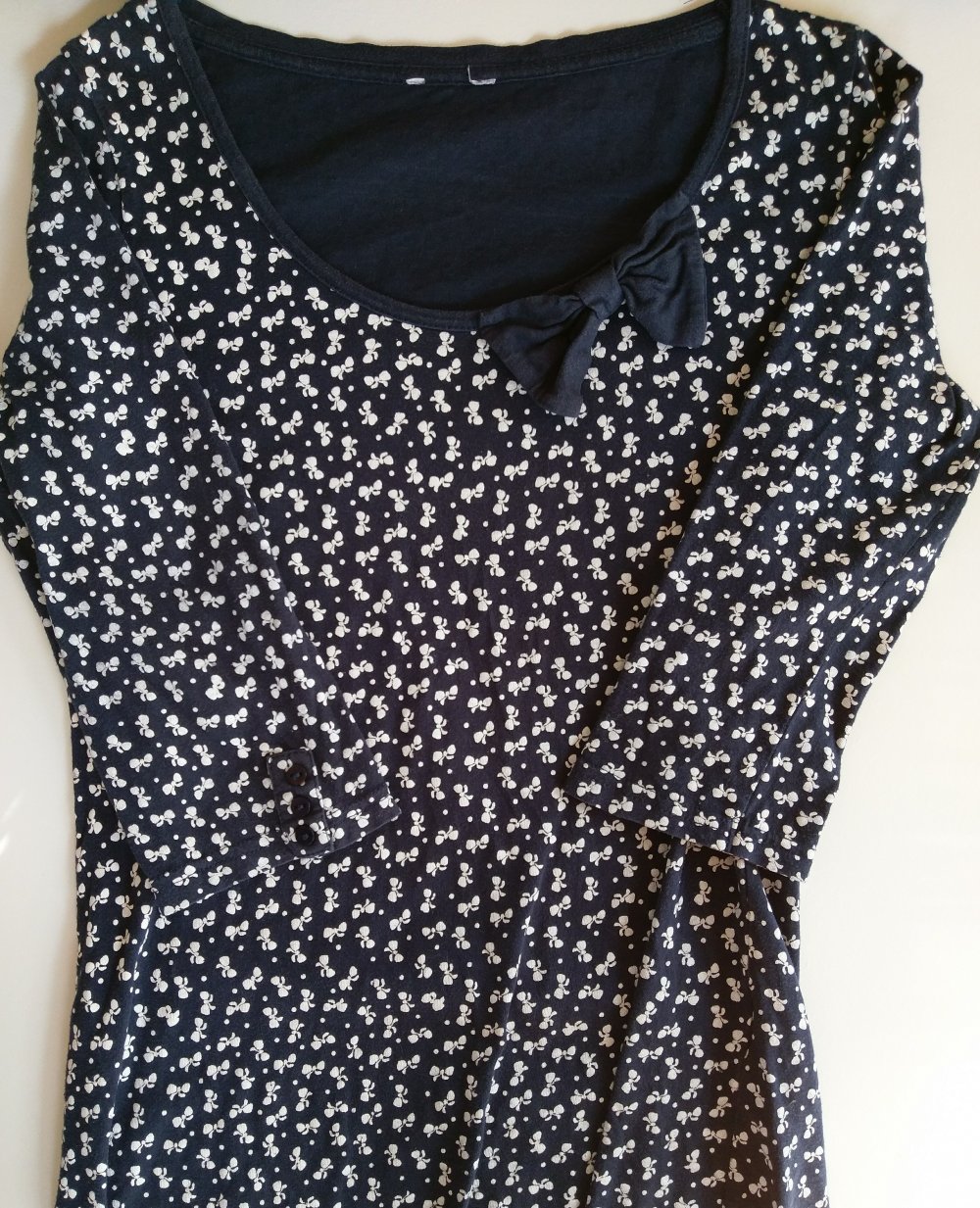 Oberteil mit Schleifenmuster ca. Größe S