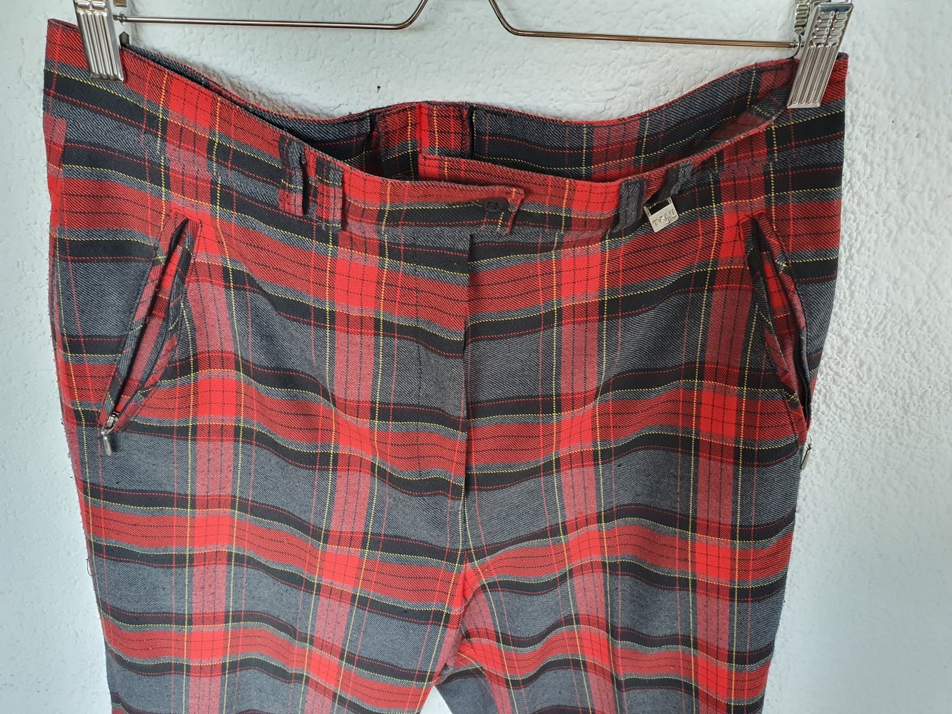 Rot-karierte Hose von Toni Dress ca. Größe 40