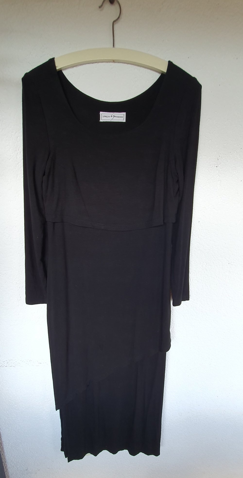 Schwarzes mehrlagiges Kleid aus Viskose Größe 34/36