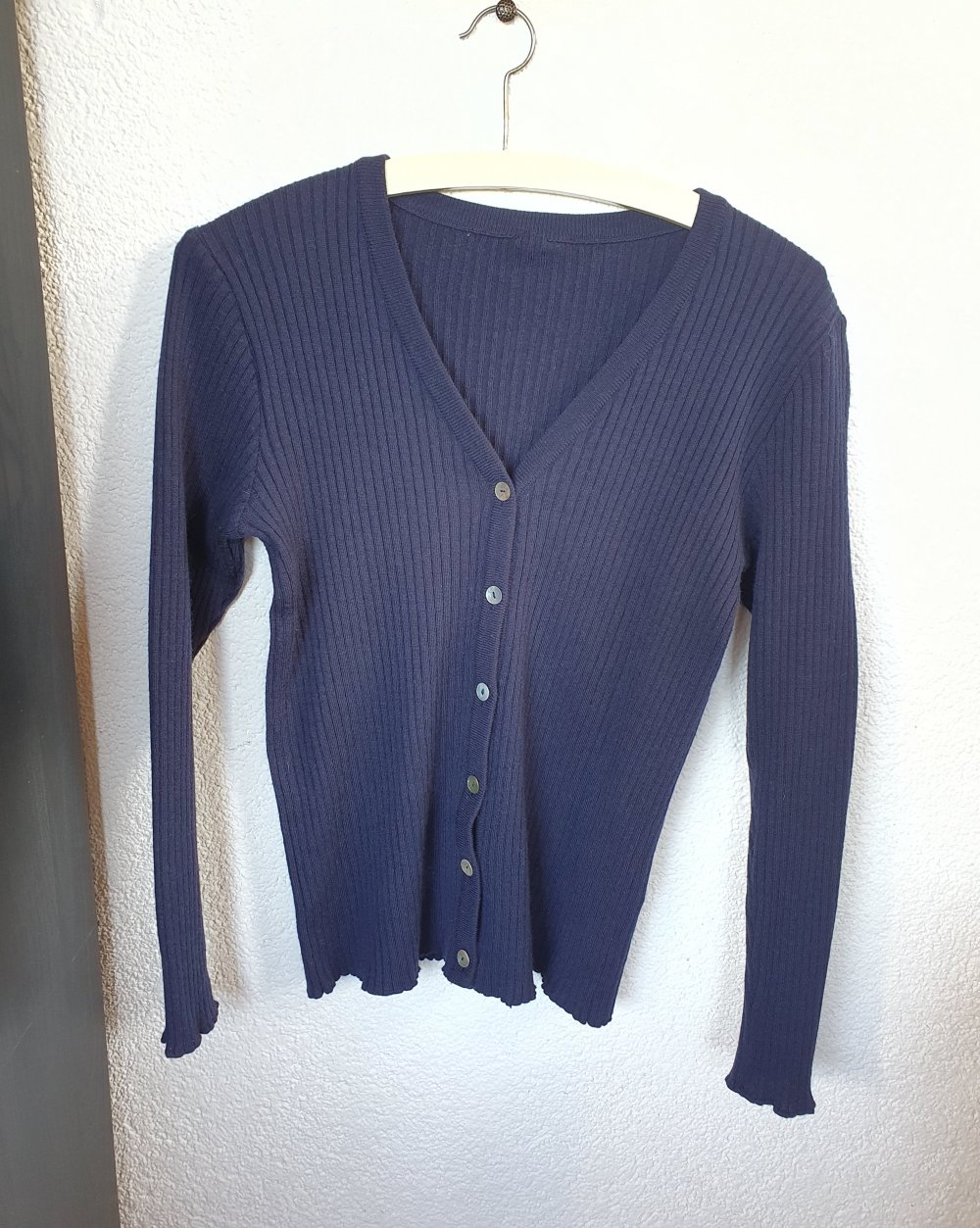 Dunkelblaue Strickjacke ca. Größe S