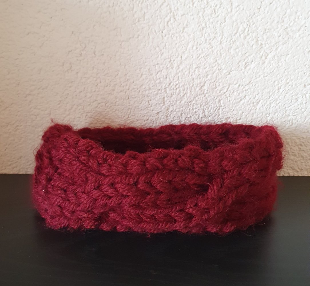 Rotes Stinband Strick handmade 