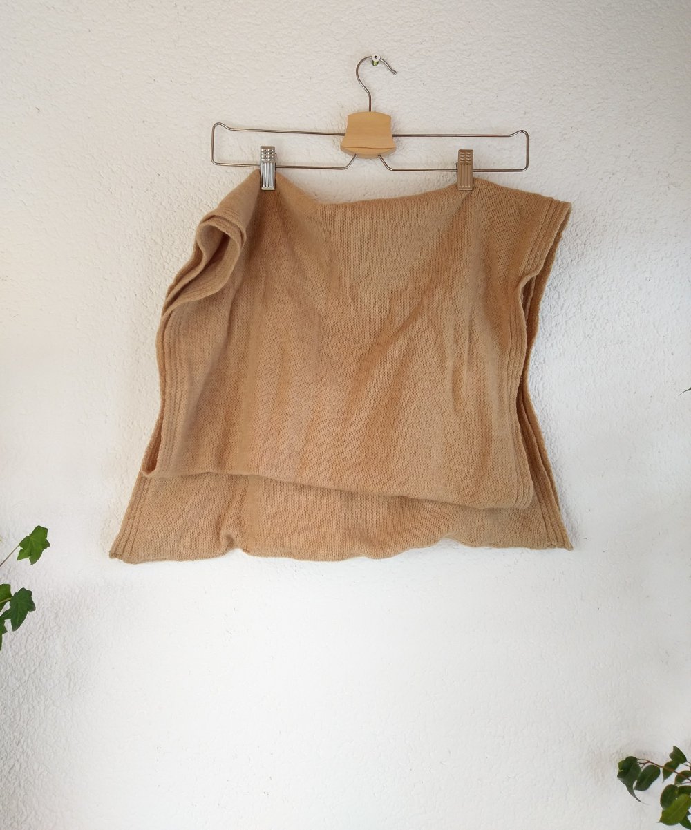 Brauner Schlauchschal 