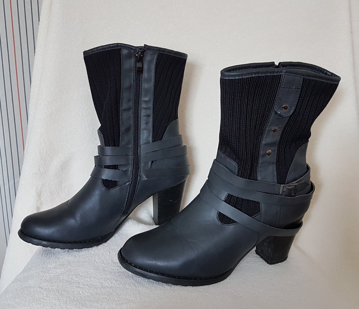 Suche meine Lieblings - Herbst / Winterstiefel !