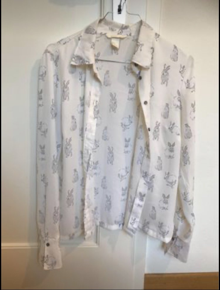 Bluse mit Hasenmotiv