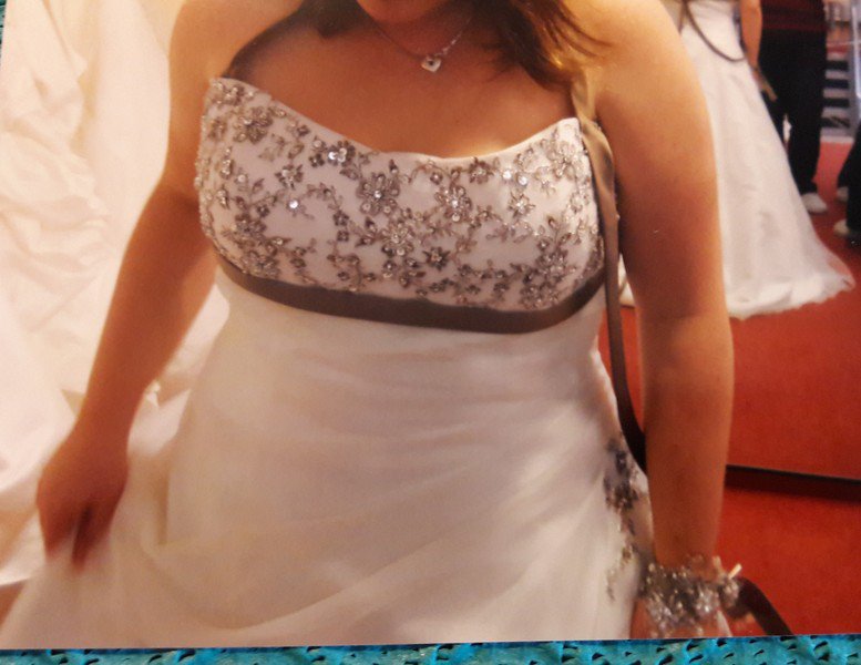 Brautkleid von Ladybird, gereinigt ohne Reifrock Farbe Ivory