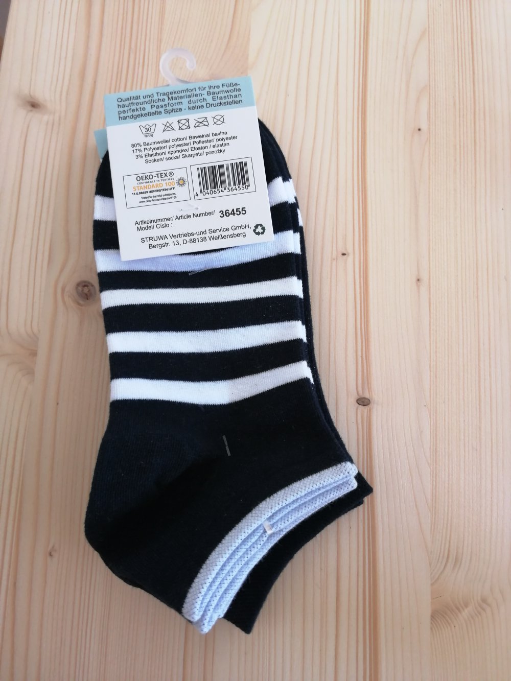 Neue Socken 3 Paar dunkel mit Muster weiß Strümpfe