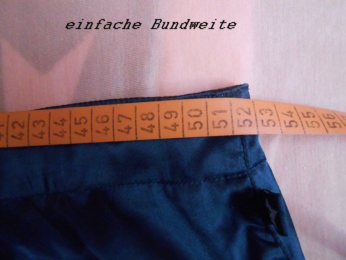 Satinhose Tyre Gr. 48/50 mit Raffung am Bein