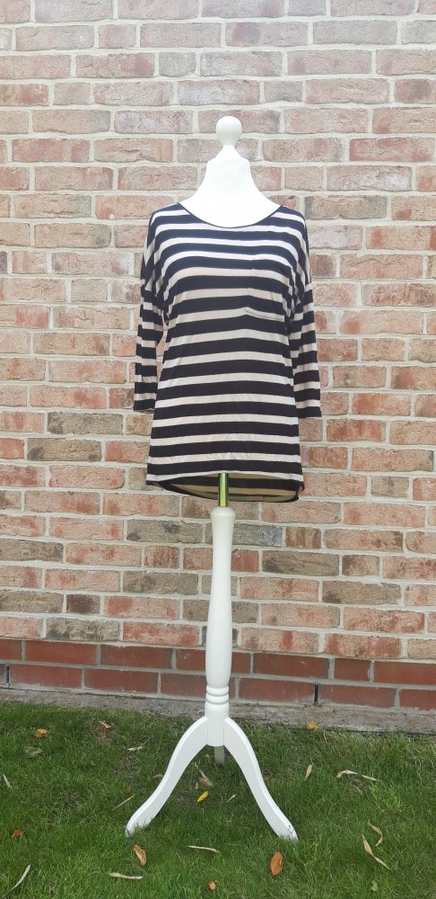 Schwarz Beige gestreiftes 3/4-ärmeliges Shirt