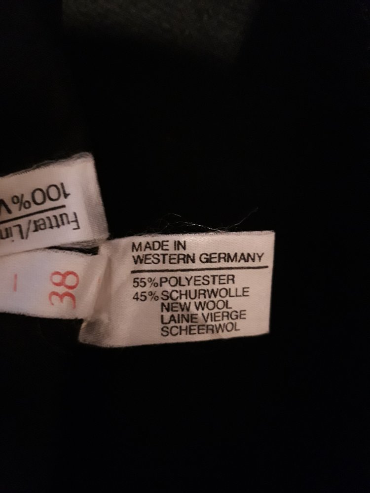 Schwarzer Vintage A-Linien-Rock