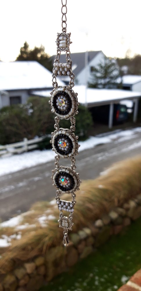 schwarz weiß silbernes Armband