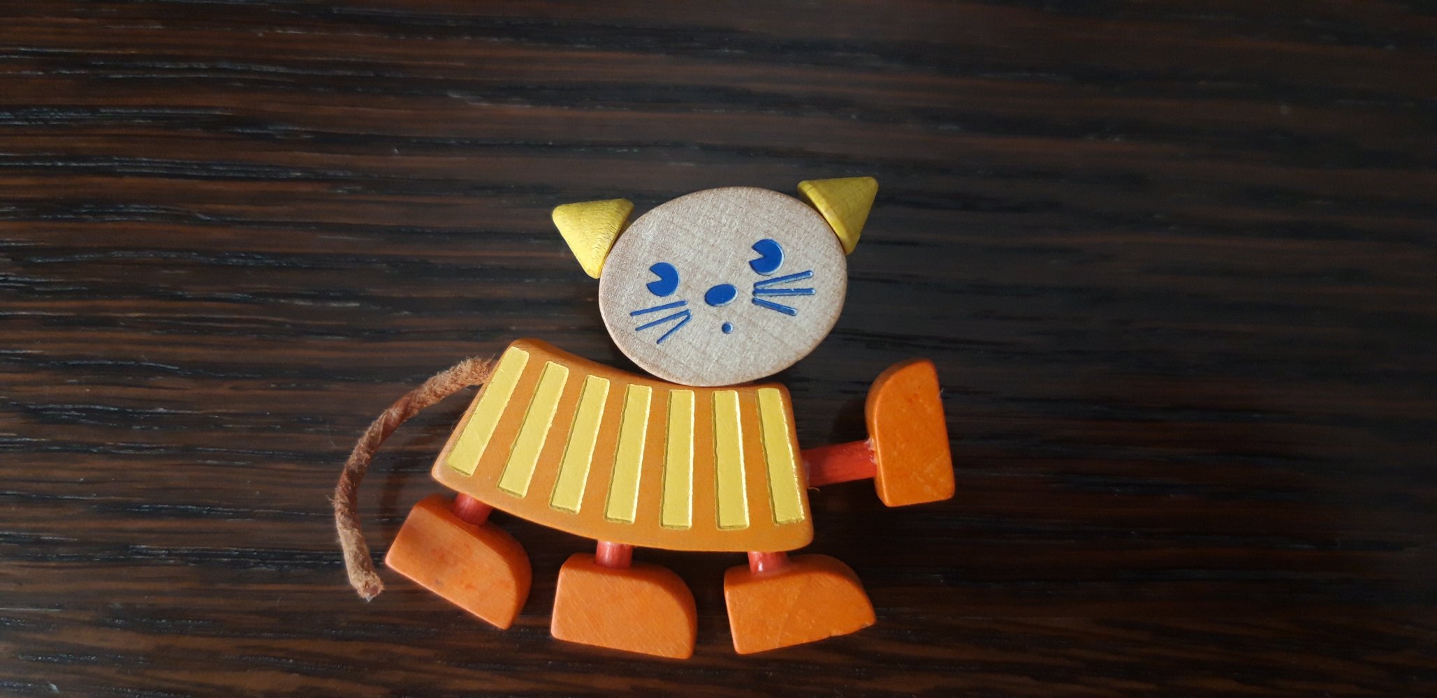 Katze Brosche aus Holz