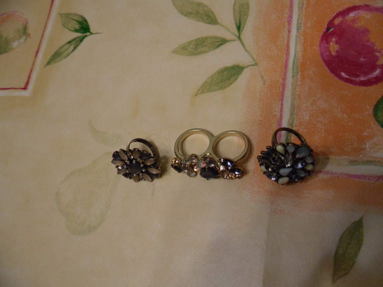 3 Ringe mit Strassteinen