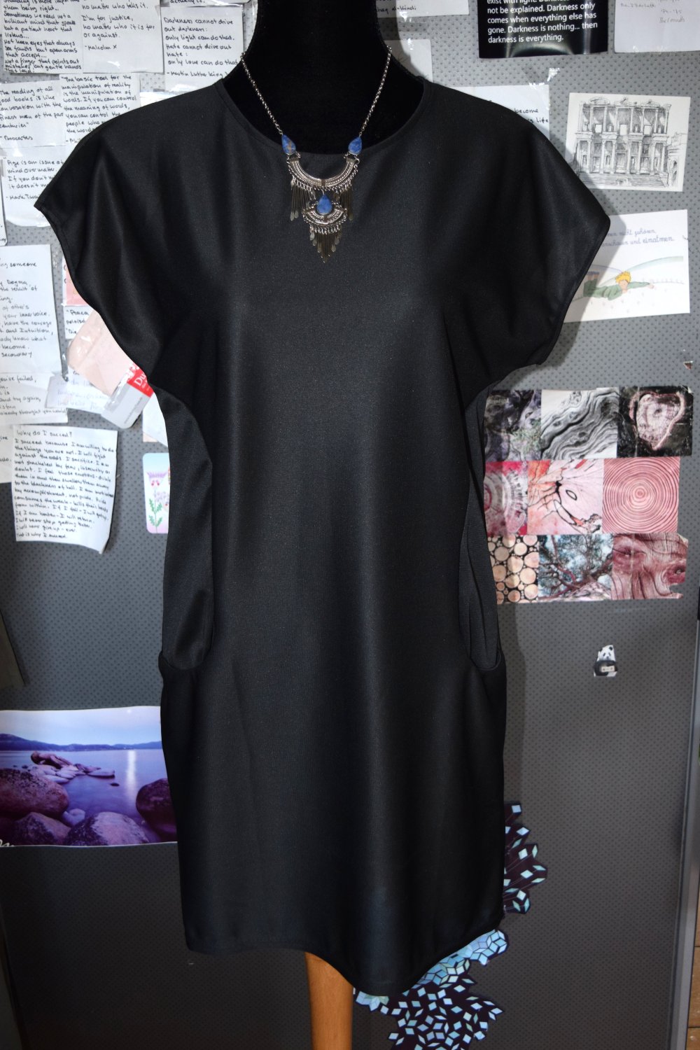 Boho Vintage Schwarzes Sommerkleid Tunika Wet Look Gothic Grunge Emo E Girl Punk Festival Goa Hippie