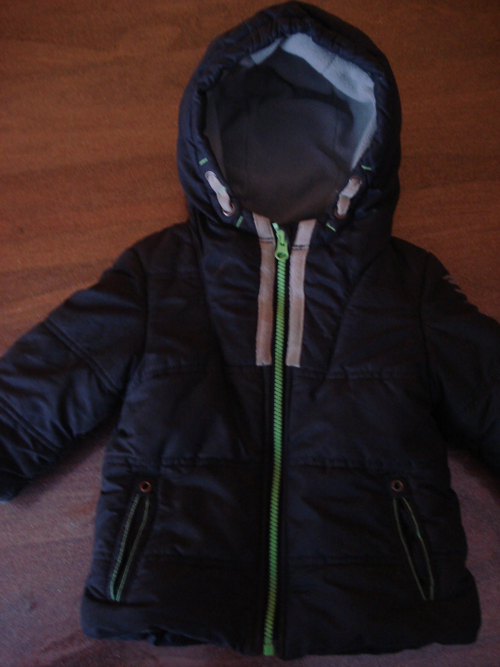 warme gefütterte Winterjacke