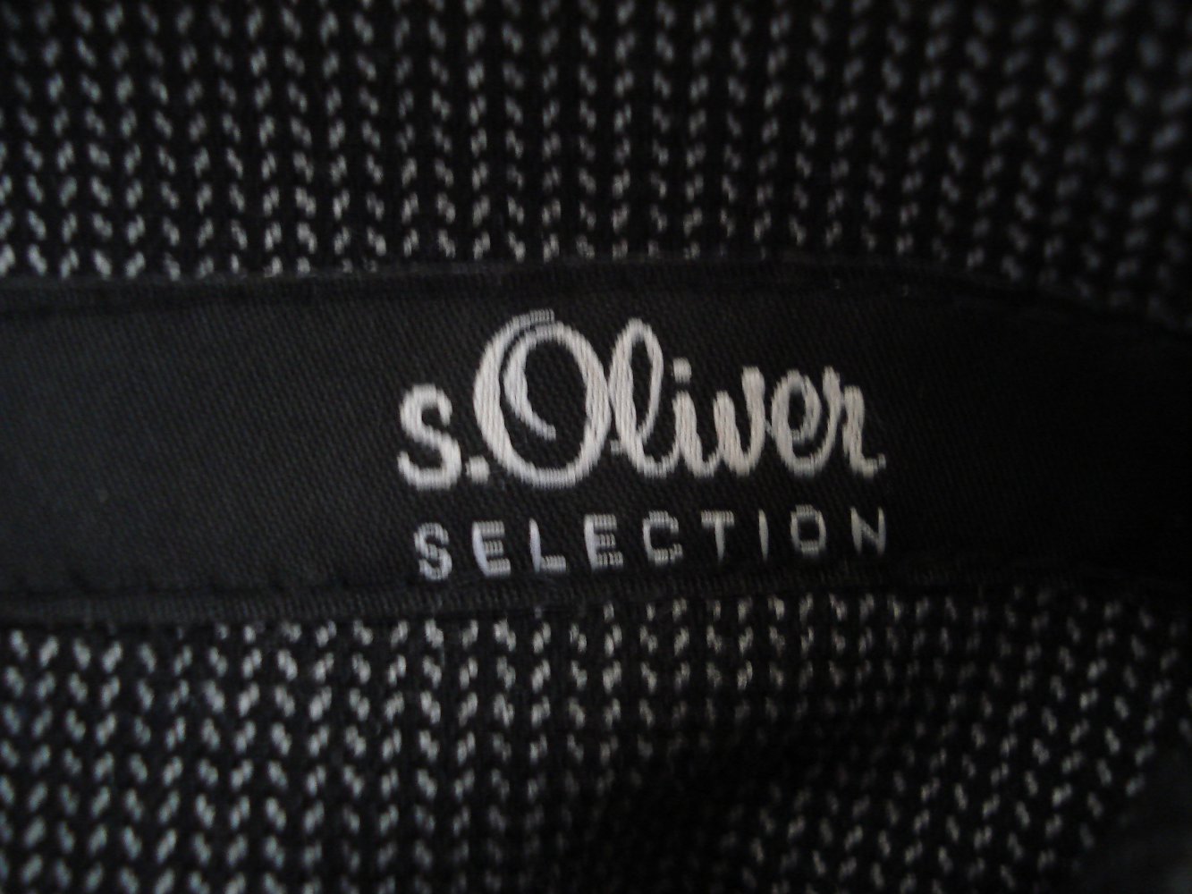 grau-geschipperte s.Oliver Stoffhose